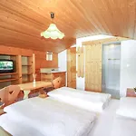 Hoelzl By Interhome * פלירש