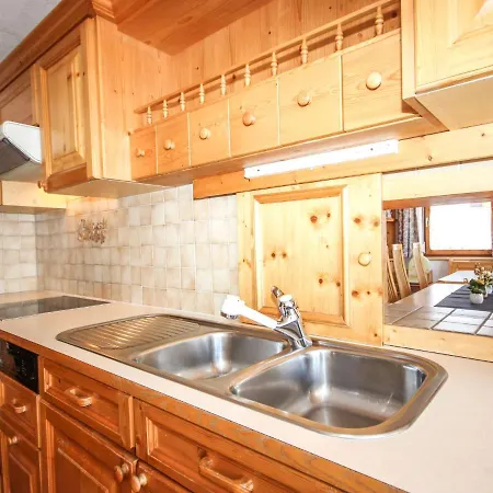 Hoelzl By Interhome *