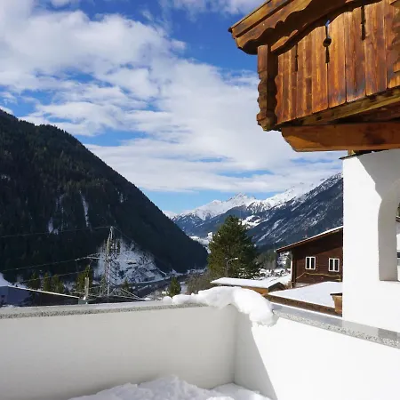 Vakantiehuis Hoelzl By Interhome Flirsch