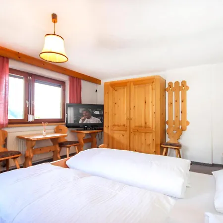 Hoelzl By Interhome *