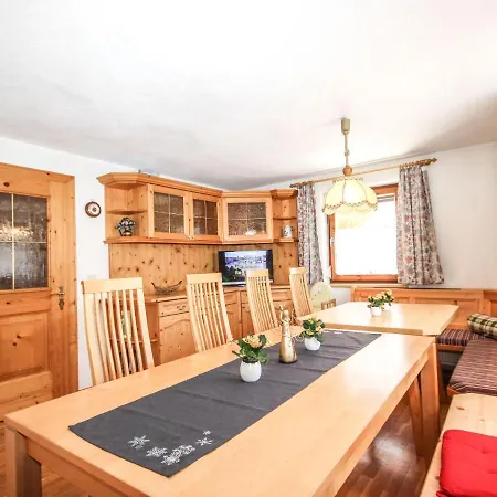 Hoelzl By Interhome Сasa de vacaciones Flirsch