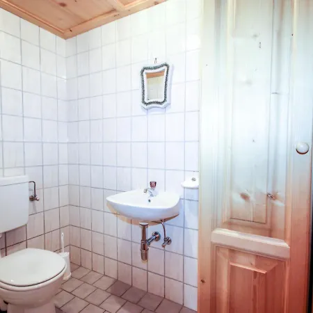 Hoelzl By Interhome * Flirsch