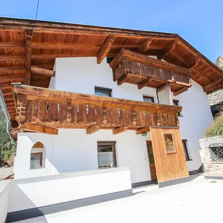 Hoelzl By Interhome Flirsch